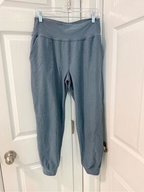 Beyond yoga spacedye midi jogger women’s size large in blue grey